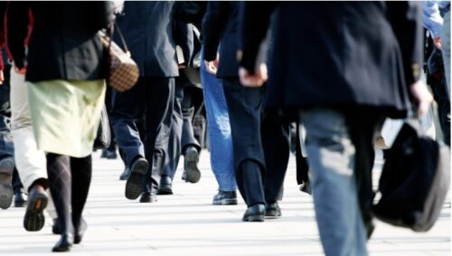 Армяне отвергают политические институты, доверяют армии и религии: «Кавказский барометр 2024» опубликовал данные. Инфографика