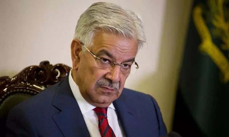 Pakistan’s defense minister threatens India Pakistan’s defense minister threatens India