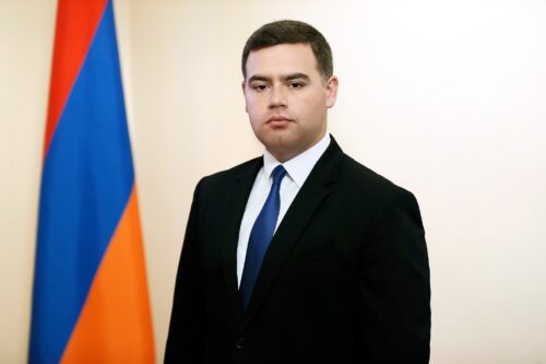 МВД разъяснило видео, на котором сотрудники полиции применяют насилие в отношении гражданина