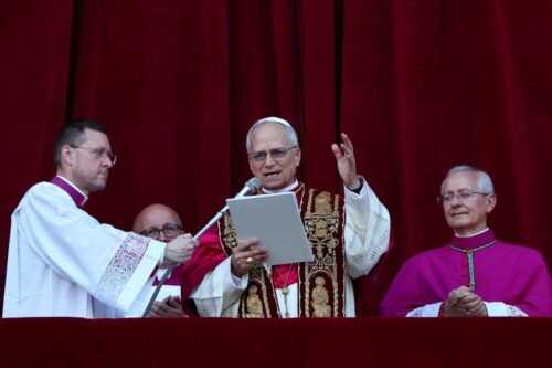 Հռոմի պապը AI-ը մարդկության ամենակարևոր խնդիրն է համարել