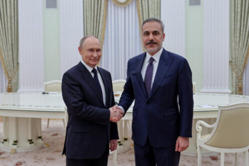 Putin receives Fidan at Kremlin