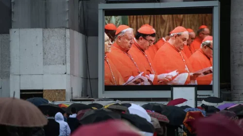 Conclave elects new pope