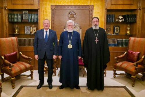 Посол России в Ливане Александр Рутаков посетил Антелиас, встретился с Арамом I