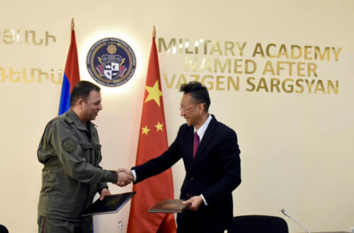 Չինաստանի դեսպանը տեխնիկական սարքավորումներ է նվիրաբերել Վազգեն Սարգսյանի անվան ռազմական ակադեմիային (լուսանկարներ)