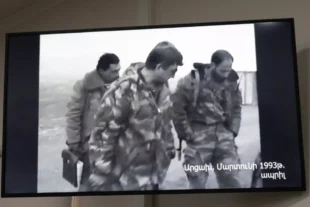 Բաքվում կայացել է Արցախի նախկին ղեկավարների շինծու գործով հերթական դատական նիստը. հարցաքննվել է Դավիթ Իշխանյանը (լուսանկարներ)