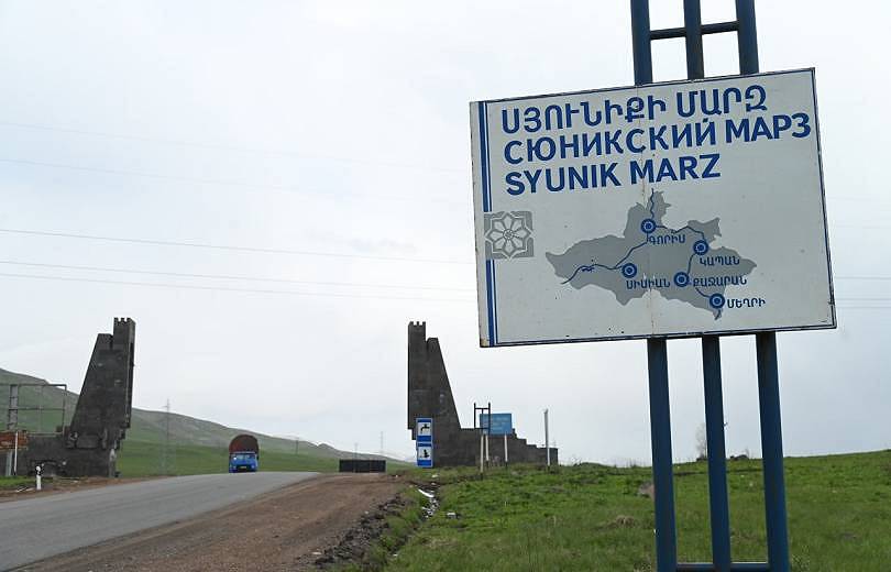 Սյունիքի մարզի երկու անչափահաս բնակիչներ մոլորվել են և հայտնվել Ադրբեջանի տարածքում Սյունիքի մարզի երկու անչափահաս բնակիչներ մոլորվել են և հայտնվել Ադրբեջանի տարածքում
