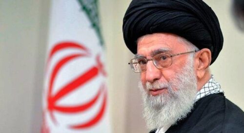 Խամենեի ուղերձը՝ համազգային համախմբման ու պայքարի կոչ․ իրանագետ