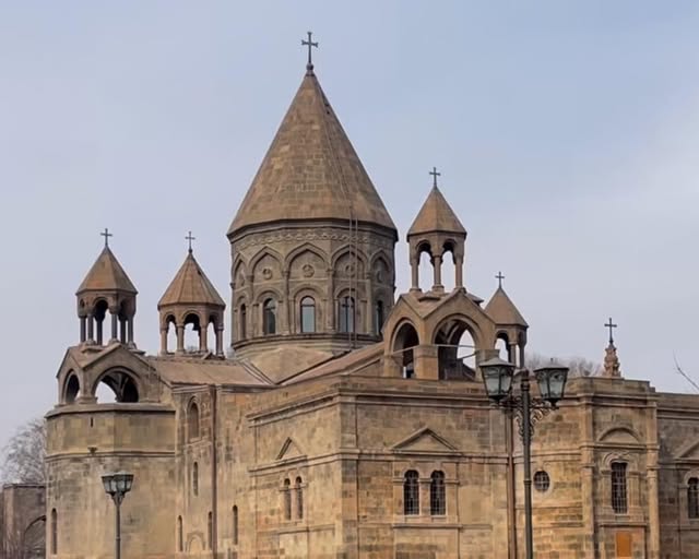 Հունիսի 30-ից հուլիսի 4-ը Մայր Աթոռում և թեմական առաջնորդանիստ եկեղեցիներում երեկոյան ժամը 18։30-ին կմատուցվի Սուրբ և Անմահ Պատարագ Հունիսի 30-ից հուլիսի 4-ը Մայր Աթոռում և թեմական առաջնորդանիստ եկեղեցիներում երեկոյան ժամը 18։30-ին կմատուցվի Սուրբ և Անմահ Պատարագ