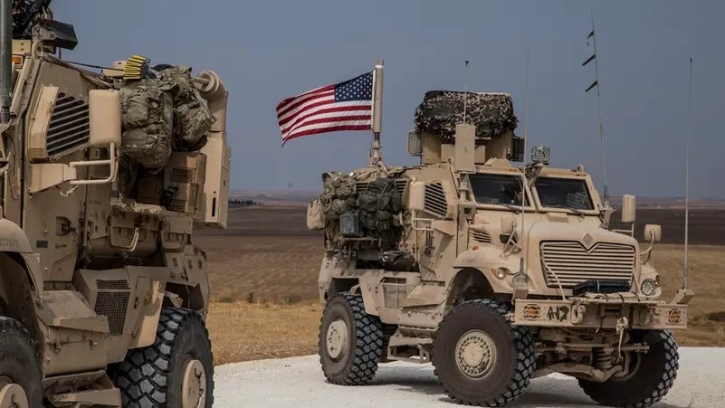 Al Arabiya: США выводят сотни солдат из Сирии Al Arabiya: США выводят сотни солдат из Сирии