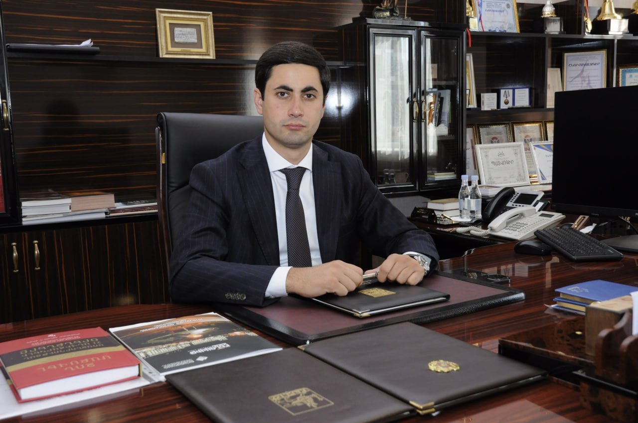 Շենգավիթ վարչական շրջանի ղեկավարը դադարեցնում է լիազորությունները Շենգավիթ վարչական շրջանի ղեկավարը դադարեցնում է լիազորությունները