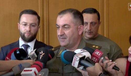 Փորձում են մեր զինծառայողների, սահմանի բնակչության վրա ճնշում գործադրել․ ԳՇ պետը՝ ադրբեջանական կրակոցների մասին