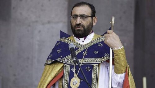 Аршак Србазан: Бритый клоун никогда не избавится от своих навязчивых идей и мыслей