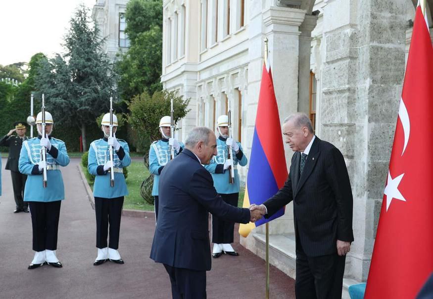 Թուրքիայի նախագահականը ներկայացրել է Էրդողան-Փաշինյան հանդիպման ընթացքում քննարկված հիմնական հարցերը Թուրքիայի նախագահականը ներկայացրել է Էրդողան-Փաշինյան հանդիպման ընթացքում քննարկված հիմնական հարցերը