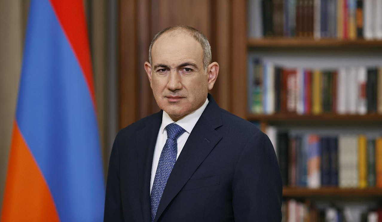 Փաշինյանի խոսնակը հերքում է Փաշինյանի խոսնակը հերքում է