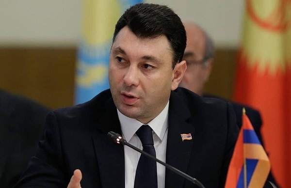 Փաշինյանին հեռացնելու երկու ճանապարհ կա․ Շարմազանով Փաշինյանին հեռացնելու երկու ճանապարհ կա․ Շարմազանով