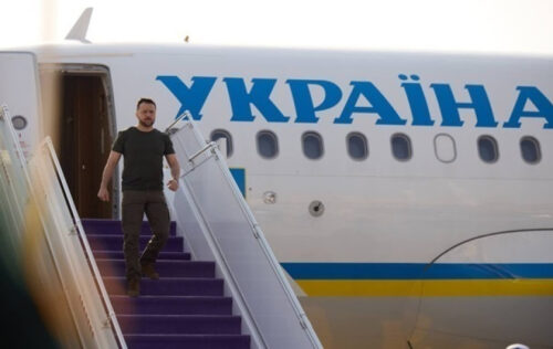 Zelenskyy arrives in UK to meet with King and PM