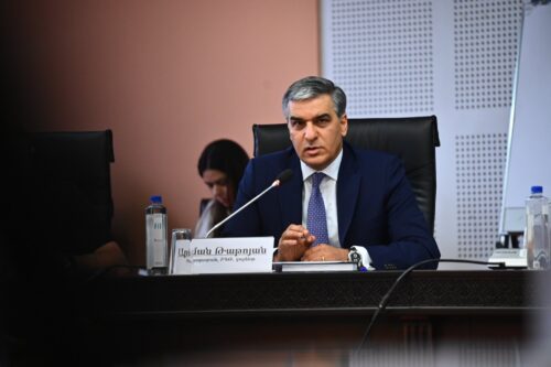 Арман Татоян: Кампания против Армянской церкви является не только грубым нарушением полномочий Премьер-министра Республики Армения, но и содержит в себе признаки различных деяний, предусмотренных УК РА