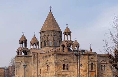 Давление на Армянскую Апостольскую Церковь только сплотит народ страны: российский депутат