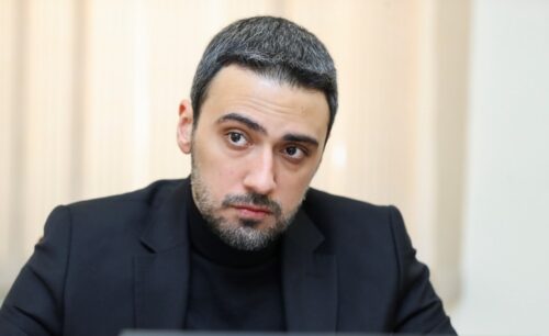 Самвела Карапетяна задержали исключительно за интервью, то есть без каких-либо правовых оснований: адвокат