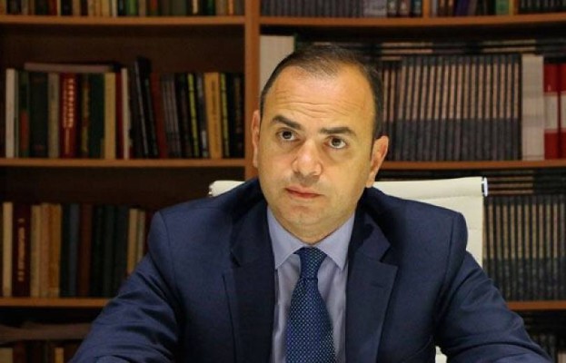 Отец Заре Синаняна сделал оскорбительный комментарий об армянских пленных в Баку Отец Заре Синаняна сделал оскорбительный комментарий об армянских пленных в Баку
