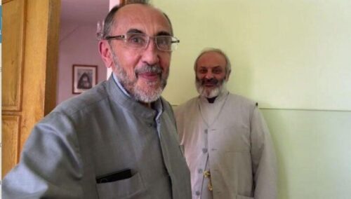 Архиепископов Микаэла и Баграта навестил капеллан