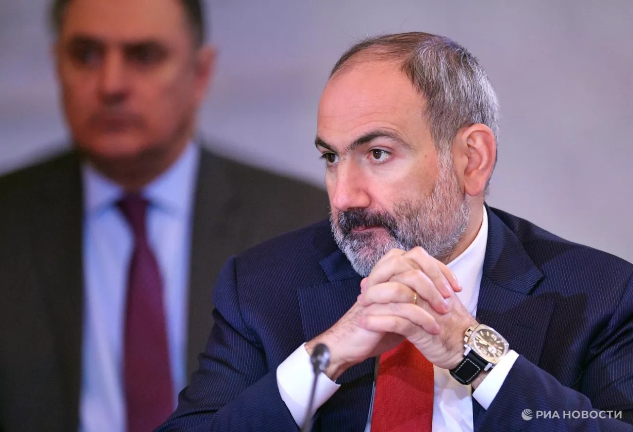Արևմուտքը ցույց է տալիս իր երեսպաշտությունը՝ լուռ հաստատելով Փաշինյանի կողմից Հայ Առաքելական եկեղեցու նկատմամբ ձեռնարկված բռնաճնշումները․ փորձագետներ Արևմուտքը ցույց է տալիս իր երեսպաշտությունը՝ լուռ հաստատելով Փաշինյանի կողմից Հայ Առաքելական եկեղեցու նկատմամբ ձեռնարկված բռնաճնշումները․ փորձագետներ