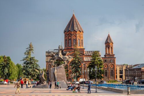 Масштабное мероприятие в честь праздника Вардавар на площади Вардананц в Гюмри не состоится из-за ареста Микаэла Србазана