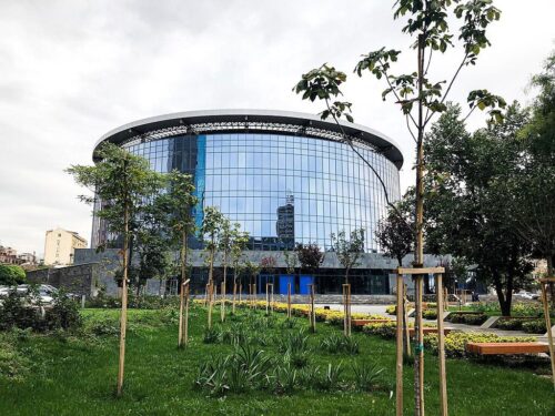 «Hetq»: Здания и земельный участок цирка будут изъяты в пользу государства: Комитет по управлению государственным имуществом инициировал судебный спор