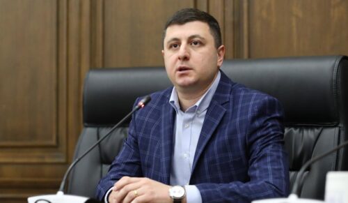 Тигран Абрамян: Пашинян объявил себя судьей