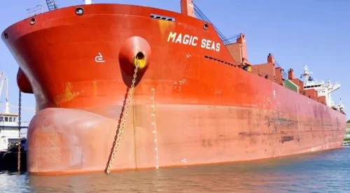 Houthis sink ship in Red Sea