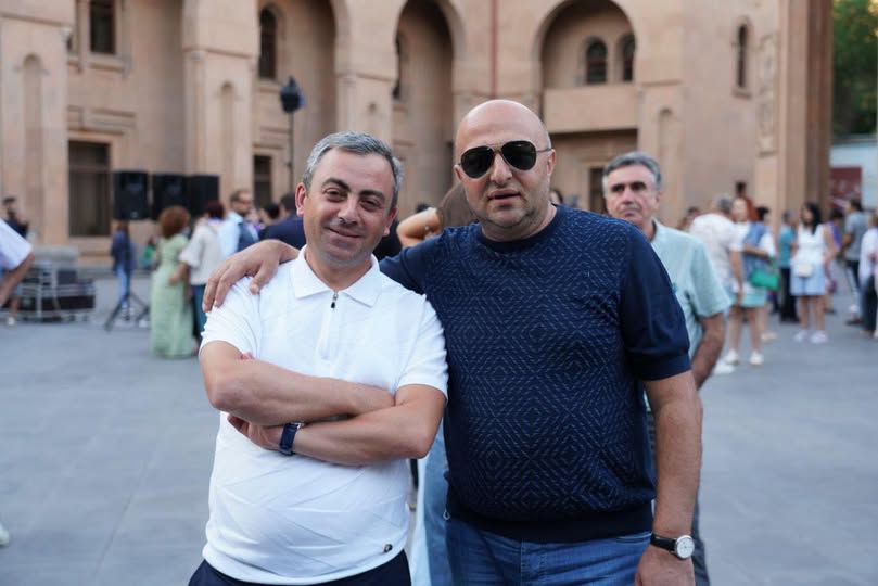 Սրբապիղծ անհայրենիք սրիկաների դեմ պայքարը ենթադրում է նաև զրկանքներ և բանտեր, Արթուրը դա պատվով է հաղթահարելու․ Իշխան Սաղաթելյան Սրբապիղծ անհայրենիք սրիկաների դեմ պայքարը ենթադրում է նաև զրկանքներ և բանտեր, Արթուրը դա պատվով է հաղթահարելու․ Իշխան Սաղաթելյան