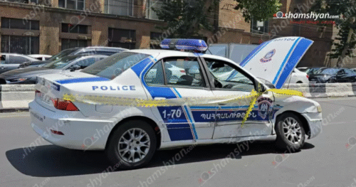 С Северного проспекта угнали полицейскую машину и попали в аварию