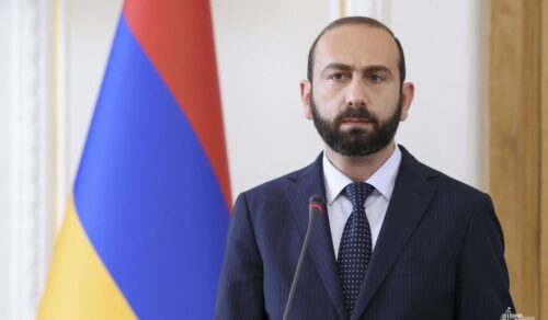 В Армении есть азербайджанские территории: ключевые тезисы интервью Арарата Мирзояна