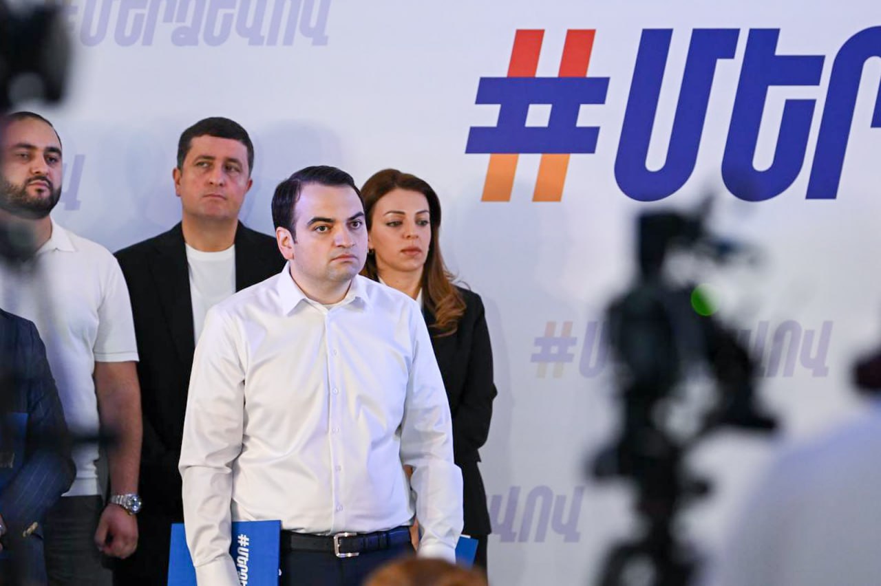 «Մեր ձևով» շարժումը կկազմակերպվի հինգ ուղղությամբ՝ երկրի զարգացման համար. Նարեկ Կարապետյան «Մեր ձևով» շարժումը կկազմակերպվի հինգ ուղղությամբ՝ երկրի զարգացման համար. Նարեկ Կարապետյան