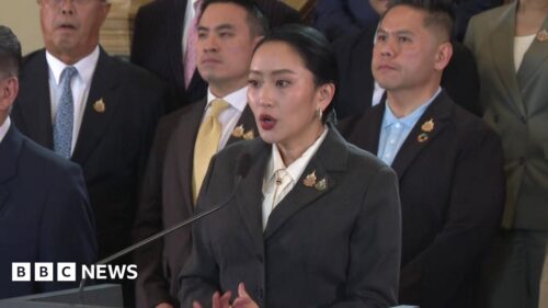 Former Thai PM accepts court order to remove her from office over phone leak