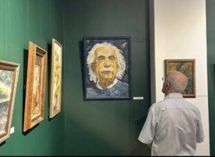 Պետք է պահպանենք արժանապատվության փաստաթուղթը, որի համար սերունդներ են կյանք տվել․ բացվեց Արամ Մանուկյանի ցուցահանդեսը 