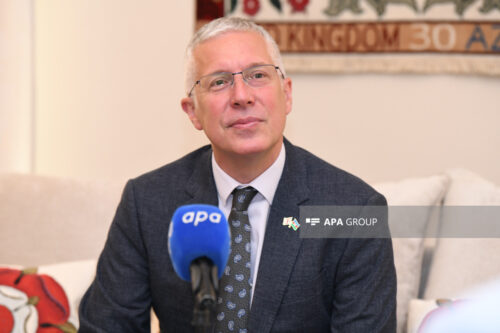 Великобритания всегда считала, что прочный мир между Арменией и Азербайджаном может быть достигнут только посредством диалога и взаимного уважения