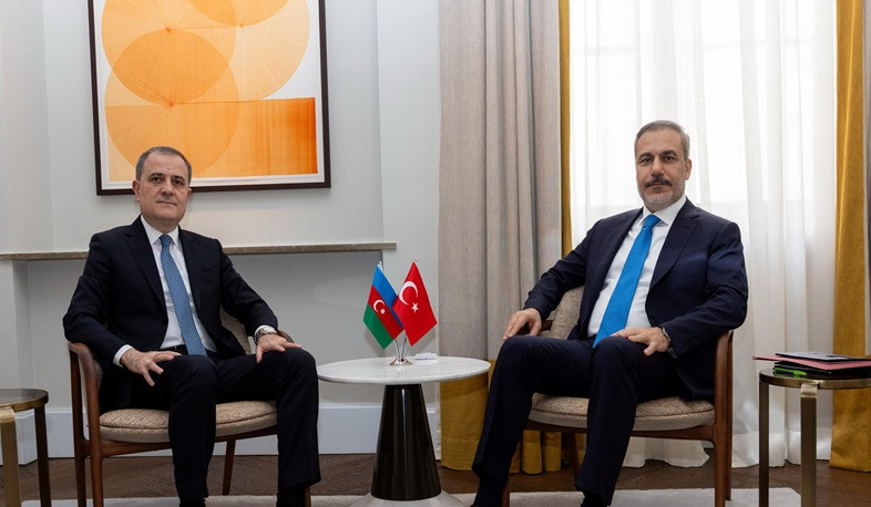 Բայրամովը և Ֆիդանը հեռախոսով քննարկել են Վաշինգտոնում ստորագրված փաստաթղթերը Բայրամովը և Ֆիդանը հեռախոսով քննարկել են Վաշինգտոնում ստորագրված փաստաթղթերը