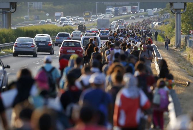 1.6M illegal immigrants leave US 1.6M illegal immigrants leave US