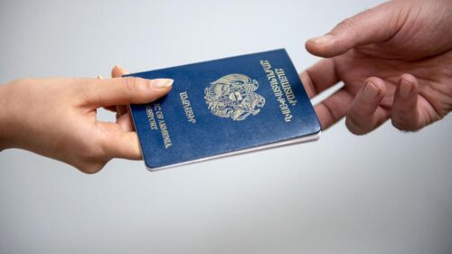 С 1 сентября лица, вынужденно перемещенные из Нагорного Карабаха, будут освобождены от уплаты госпошлины за получение гражданства РА