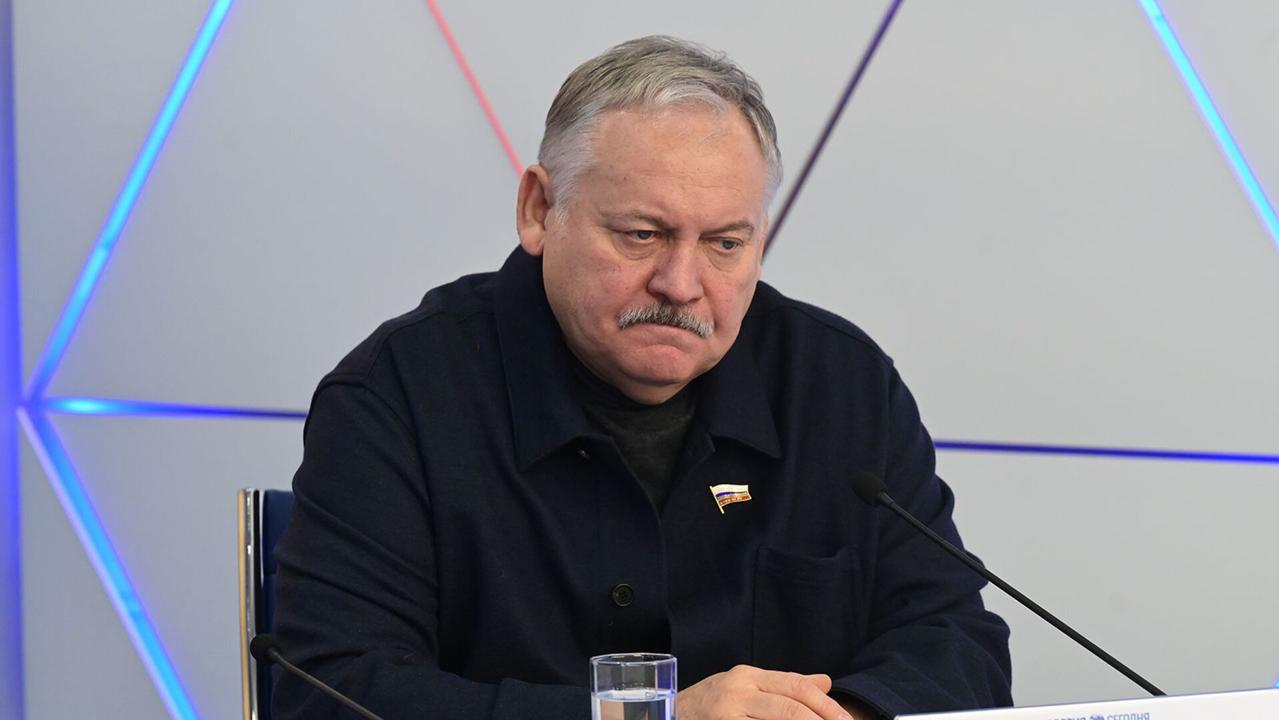 Ցավոք, չեմ կարող զանգահարել և շնորհավորել իմ ընկեր Բակոյին. Զատուլին Ցավոք, չեմ կարող զանգահարել և շնորհավորել իմ ընկեր Բակոյին. Զատուլին