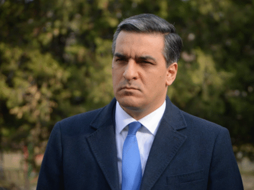 Այսօր-վաղը որոշվող՝ մեր երեխաների ապագայի մասին ճակատագրական հարցերը իշխանությունը գաղտնի է պահում․ Թաթոյան