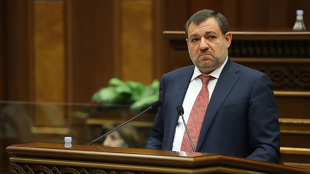 ԲԴԽ նախկին նախագահ Ռուբեն Վարդազարյանը դատապարտվել է ազատազրկման 1 տարի 6 ամիս ժամկետով ԲԴԽ նախկին նախագահ Ռուբեն Վարդազարյանը դատապարտվել է ազատազրկման 1 տարի 6 ամիս ժամկետով