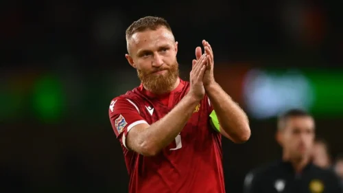 Նորանշանակ մարզչի հետ աշխատել ինձ մոտ չի ստացվի․ Հայաստանի ֆուտբոլի հավաքականի ավագ Վարազդատ Հարոյանը որոշել է ավարտել կարիերան հավաքականում