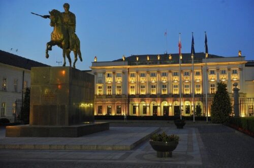 Drone destroyed over presidential palace in Warsaw