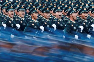 В Пекине прошёл военный парад