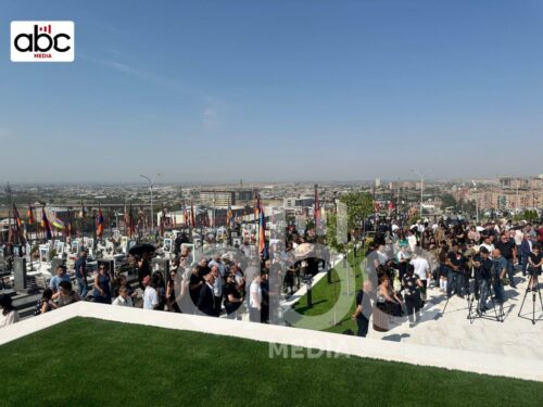 В дни памяти мы бежали от себя, теперь у нас есть место, где можно рассказать о своей боли: арцахцы