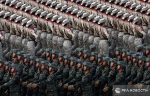 В Пекине прошёл военный парад