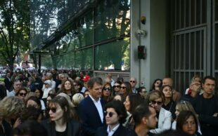 Իտալիայում վերջին հրաժեշտն են տալիս աշխարհահռչակ դիզայներ Ջորջիո Արմանիին