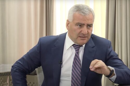 Условия содержания под стражей негуманные, есть проблема со свиданиями: адвокаты Самвела Карапетяна представили подробности